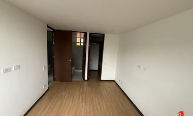 apartamento en arriendo en loma del esmeraldal. Cod A6470