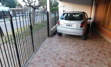 Casa en venta en Moron Sur