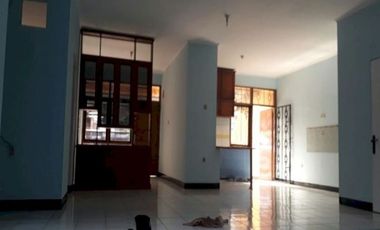 Rumah murah terawat 2 lantai 155m Cibabat kota Cimahi shm