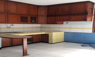 Rumah murah terawat 2 lantai 155m Cibabat kota Cimahi shm