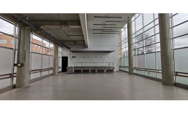 Arrendamiento de Local 600 M2 Primer Piso