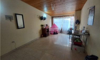 ACSI 704. Casa de Barrio en Venta, Villa Maria IV