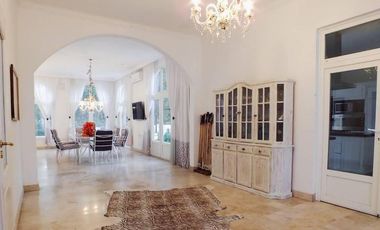 Casa en La Lomada, Pilar