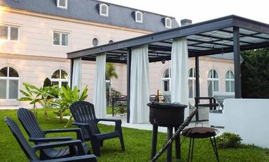 Casa en La Lomada, Pilar