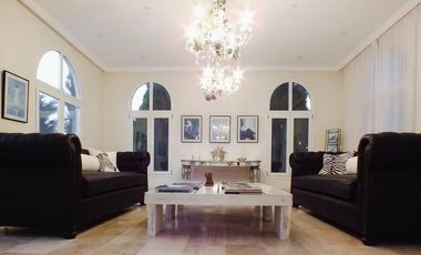 Casa en La Lomada, Pilar