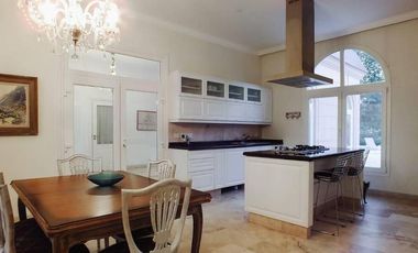 Casa en La Lomada, Pilar