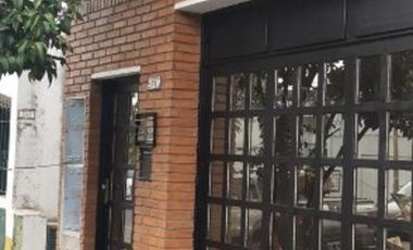 PERMUTA - BLOCK DE 3 DEPARTAMENTOS A LA VENTA - MORON SUR