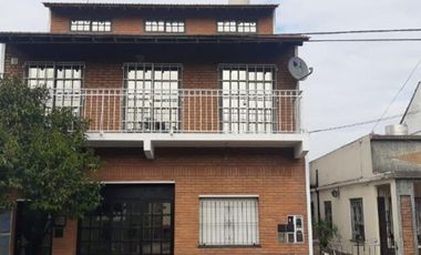 PERMUTA - BLOCK DE 3 DEPARTAMENTOS A LA VENTA - MORON SUR