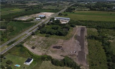 Venta de galpones en el Acceso Norte