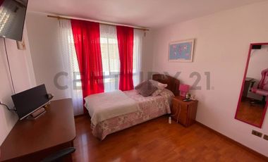 Se vende hermosa y amplia casa sector norte, excelente ubicación y conectividad