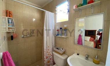 Se vende hermosa y amplia casa sector norte, excelente ubicación y conectividad