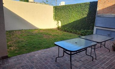 CASA AMUEBLADA EN RENTA EN COL LOMA ALTA SLP