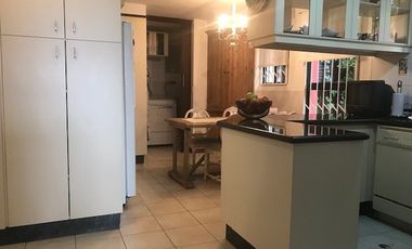 VENTA  DEPARTAMENTO - 3 DORMITORIOS - CONJUNTO TOSCANA, MIRAVALLE -  vista Cumbaya y Tumbaco