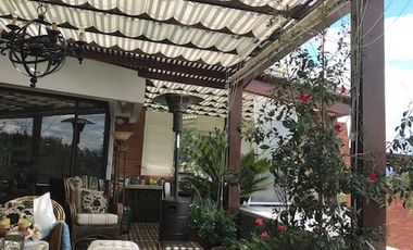VENTA  DEPARTAMENTO - 3 DORMITORIOS - CONJUNTO TOSCANA, MIRAVALLE -  vista Cumbaya y Tumbaco