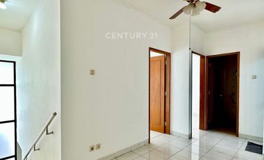 Hot Sale Dijual Rumah Siap Huni Emerald Bintaro Jaya #262493