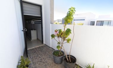 CASA EN VENTA EN SOLARES, COTO VALEIRA, ZAPOPAN JALISCO.