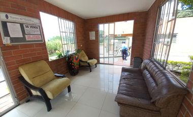 apartamento en arriendo en torre de varsovia piso 3 sin  ascensor. Cod A13731