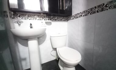 apartamento en arriendo en torre de varsovia piso 3 sin  ascensor. Cod A13731