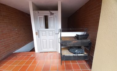 apartamento en arriendo en torre de varsovia piso 3 sin  ascensor. Cod A13731