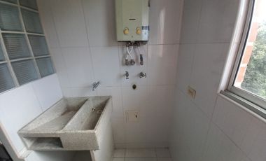 apartamento en arriendo en torre de varsovia piso 3 sin  ascensor. Cod A13731