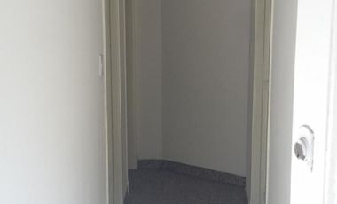 San Andres. I.Casares esquina Saavedra.Ph 3 ambientes, 2 dormitorios, cocina-comedor, baño lavadero