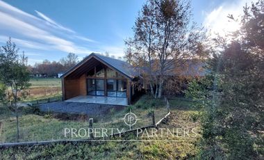 Gran casa estilo galpón en Parque Los Guindos