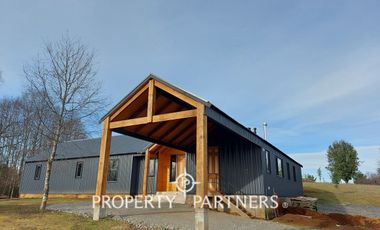 Gran casa estilo galpón en Parque Los Guindos