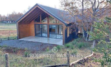 Gran casa estilo galpón en Parque Los Guindos