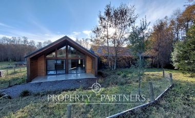 Gran casa estilo galpón en Parque Los Guindos