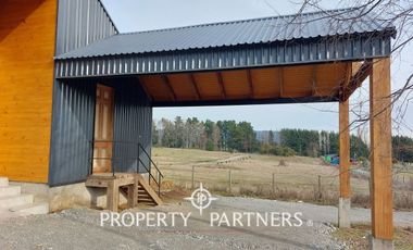 Gran casa estilo galpón en Parque Los Guindos