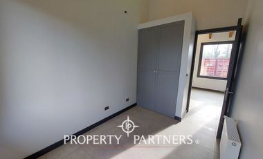 Gran casa estilo galpón en Parque Los Guindos