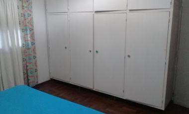 EXCELENTE PH DE 3 AMBIENTES CON FONDO Y QUINCHO,CON GARAGE CUBIERTO,