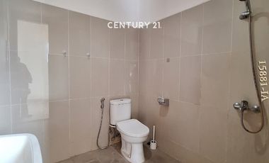 Disewakan Rumah Cantik Semi Furnished Di  Area Rempoa