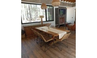 CASA EN VENTA VILLAROBLES 376 ALBATROS