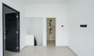 Rumah Siap Huni 14 Mnt ke Summarecon Mall Bekasi Hadap Selatan J-42014