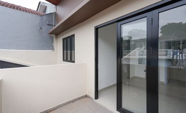 Rumah Siap Huni 14 Mnt ke Summarecon Mall Bekasi Hadap Selatan J-42014