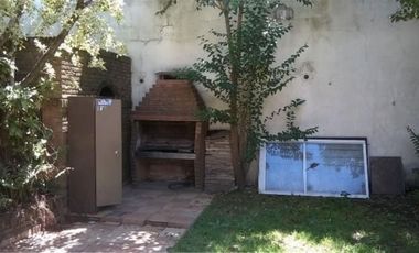 Chalet dos plantas cÃ©ntrico  -  zona residencial-   Apto todo destino ...