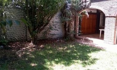 Chalet dos plantas cÃ©ntrico  -  zona residencial-   Apto todo destino ...