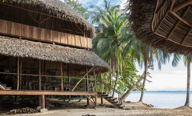 SEA Confiable Vende ECO RESORT en Bocas del Toro