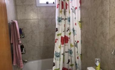 VENTA Y/O PERMUTA - MORÓN CENTRO - MITRE 1289 - IMPECABLE  DEPTO. 2 AMBIENTES EN 3° PISO AL FRENTE, MUY VENTILADO Y LUMINOSO
