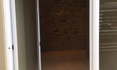 VENTA Y/O PERMUTA - MORÓN CENTRO - MITRE 1289 - IMPECABLE  DEPTO. 2 AMBIENTES EN 3° PISO AL FRENTE, MUY VENTILADO Y LUMINOSO