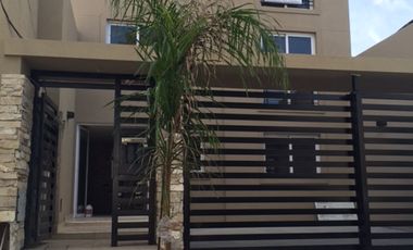VENTA Y/O PERMUTA - MORÓN CENTRO - MITRE 1289 - IMPECABLE  DEPTO. 2 AMBIENTES EN 3° PISO AL FRENTE, MUY VENTILADO Y LUMINOSO