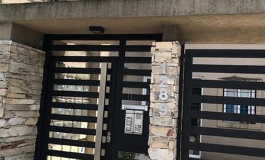VENTA Y/O PERMUTA - MORÓN CENTRO - MITRE 1289 - IMPECABLE  DEPTO. 2 AMBIENTES EN 3° PISO AL FRENTE, MUY VENTILADO Y LUMINOSO