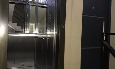 VENTA Y/O PERMUTA - MORÓN CENTRO - MITRE 1289 - IMPECABLE  DEPTO. 2 AMBIENTES EN 3° PISO AL FRENTE, MUY VENTILADO Y LUMINOSO