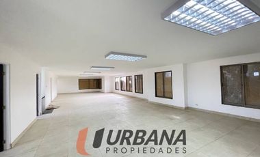 LOCAL PARA CENTROS MÉDICOS