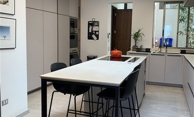 Linda Oficina en arriendo en Las Condes sector Estoril