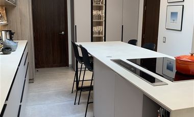 Linda Oficina en arriendo en Las Condes sector Estoril