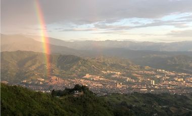 Se vende Finca en Dosquebradas por Playa Rica