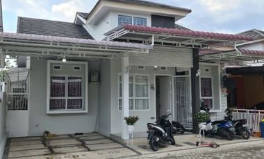 RUMAH CLUSTER DI ARIFIN AHMAD SEMI FURNITURE