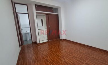 Departamento En Alquiler En Urbanización La Ensenada - Iii Etapa